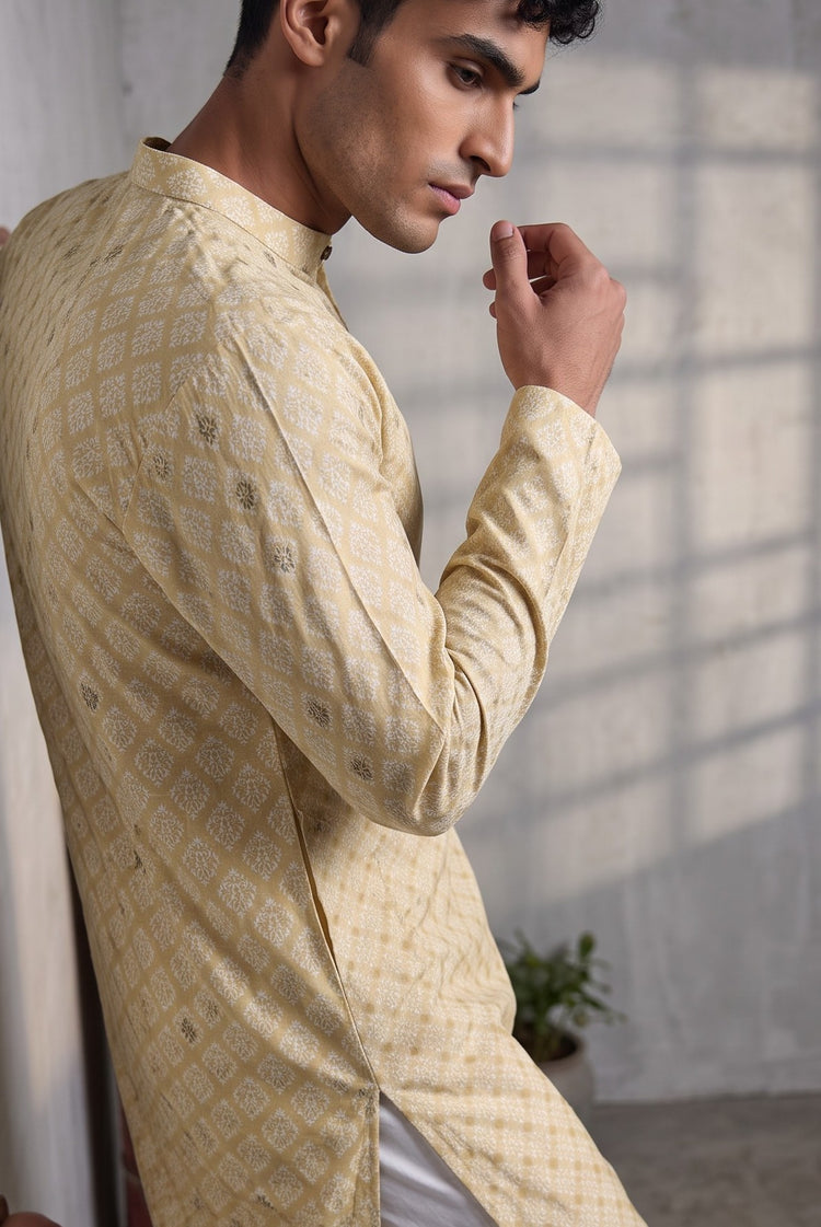 Veshbhoshaa Men's Soft Yellow Printed Kurta Set