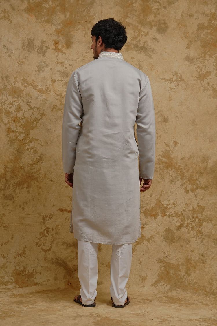 Pearl Grey Geometric Thread & Mirror-Embroidered Kurta