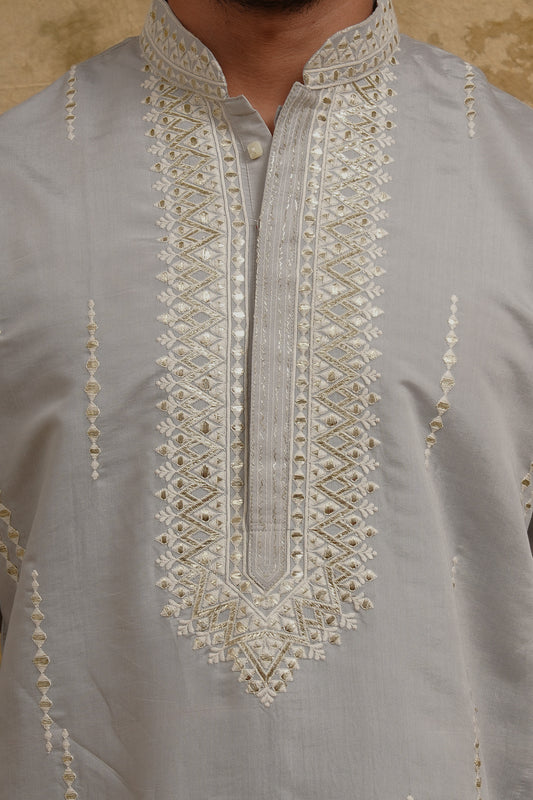 Pearl Grey Geometric Thread & Mirror-Embroidered Kurta