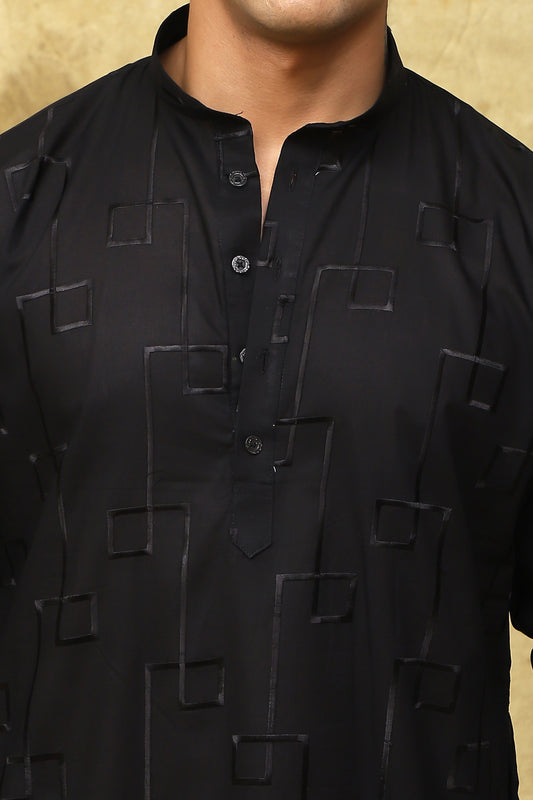 Bluesaanchi Men's Cotton Zari Embroidered Kurta Set - Black