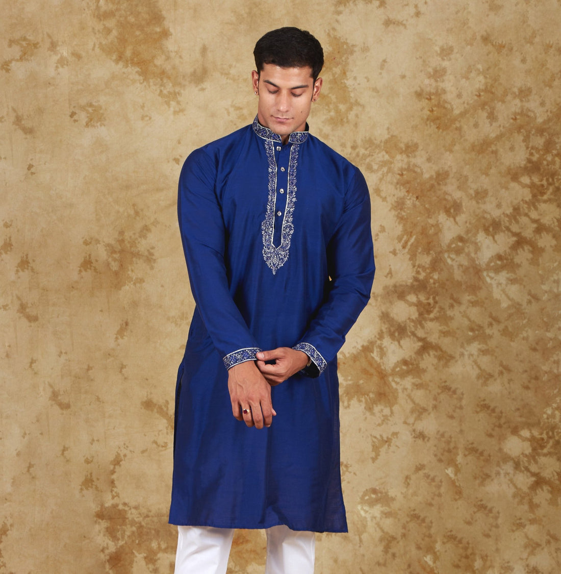 The Timeless Elegance of Indian Heritage Kurta Pyjama: A Complete Guide - Veshbhoshaa