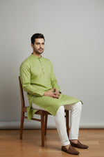 Mens's Green Printed Kurta Pajama Set