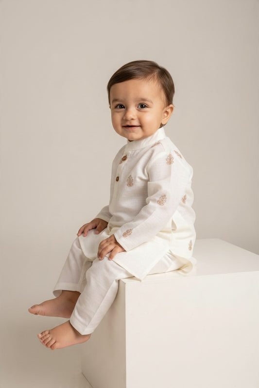 Kids' White Zari Thread work Buta Cotton Blend Kurta Pajama Set