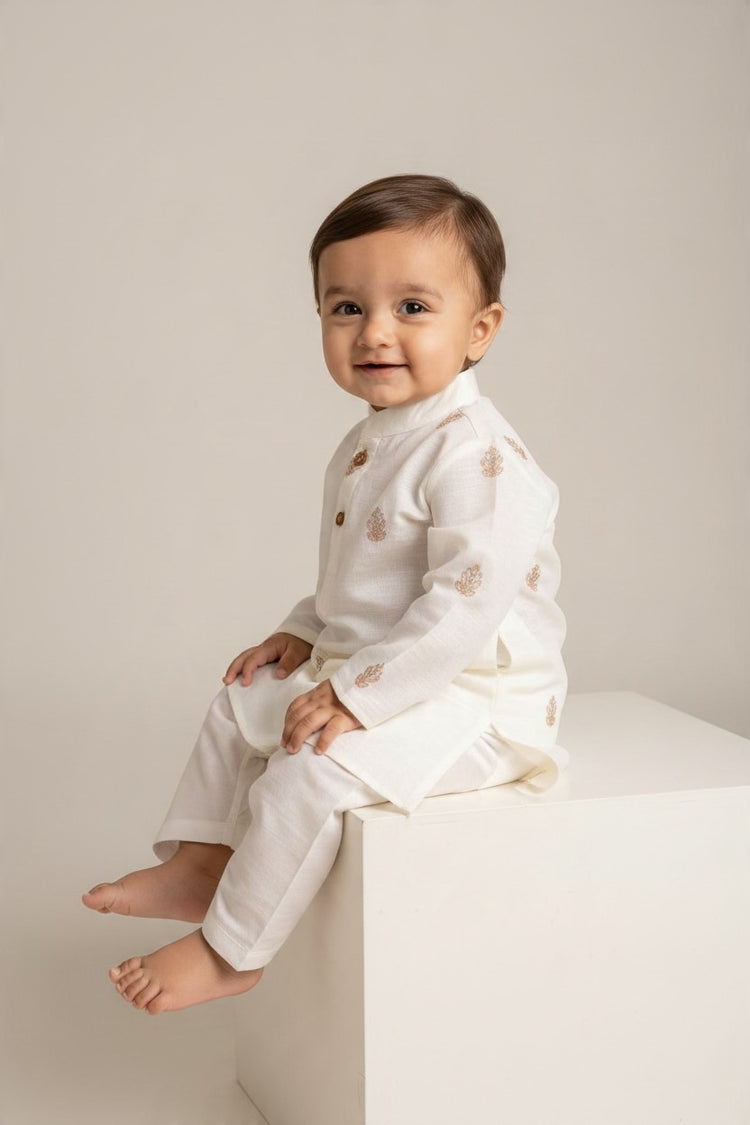 Kids' White Zari Thread work Buta Cotton Blend Kurta Pajama Set