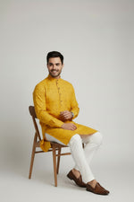 Mens's Yellow Printed Kurta Pajama Set