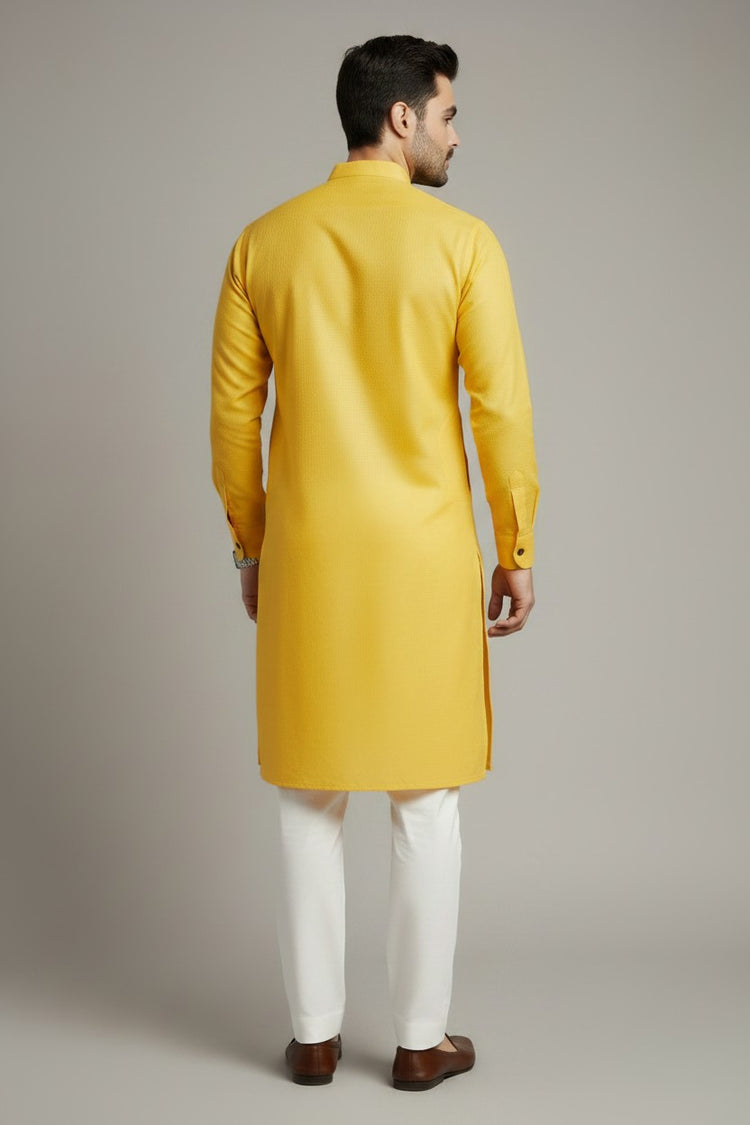 Veshbhoshaa Men's Yellow Kurta Pajama Set