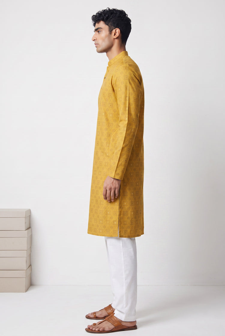 Veshbhoshaa Men's Mustard Yellow Printed Kurta Set
