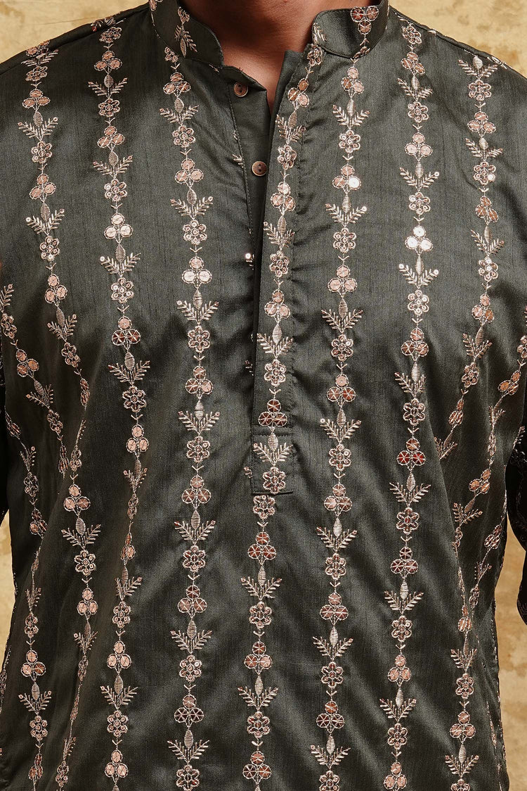 Green Elephant Embroidered Kurta Set – Regal Evening Edition