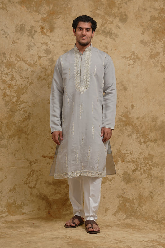 Pearl Grey Geometric Thread & Mirror-Embroidered Kurta