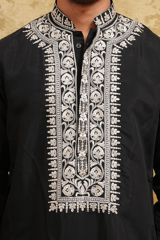 Black Kashmiri-Style Thread-Embroidered Kurta