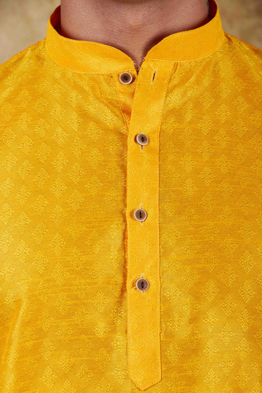 Bluesaanchi Banarsi Silk Yellow Kurta Set