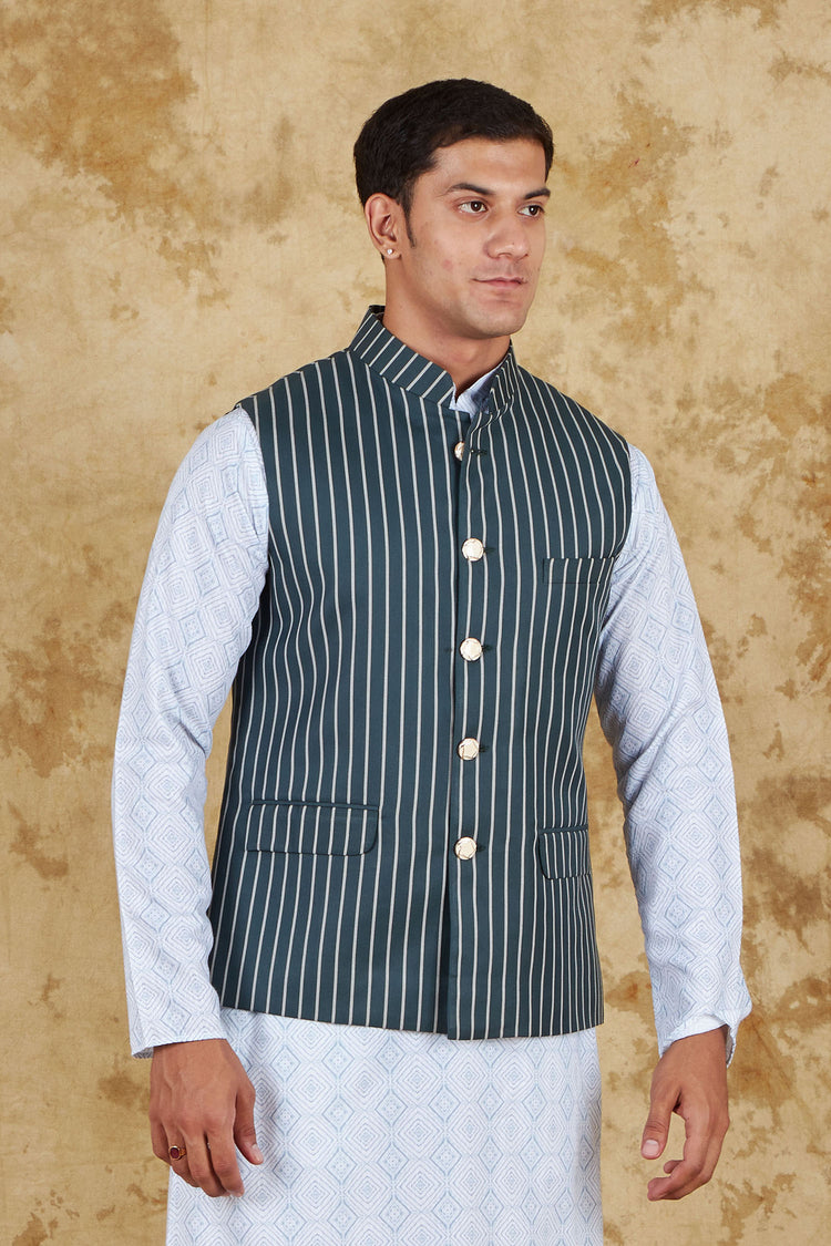 Bluesaanchi Men's Cotton Blend Green Striped Waistcoat