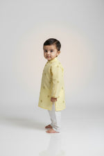 Veshbhoshaa Kid's Yellow Geometric Sequence Kurta Pajama Set