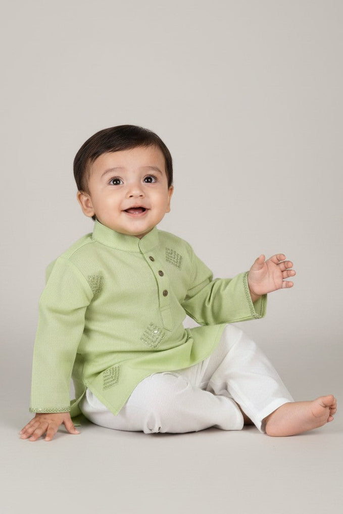 Veshbhoshaa Kid's Green Geometric Sequence Kurta Pajama Set