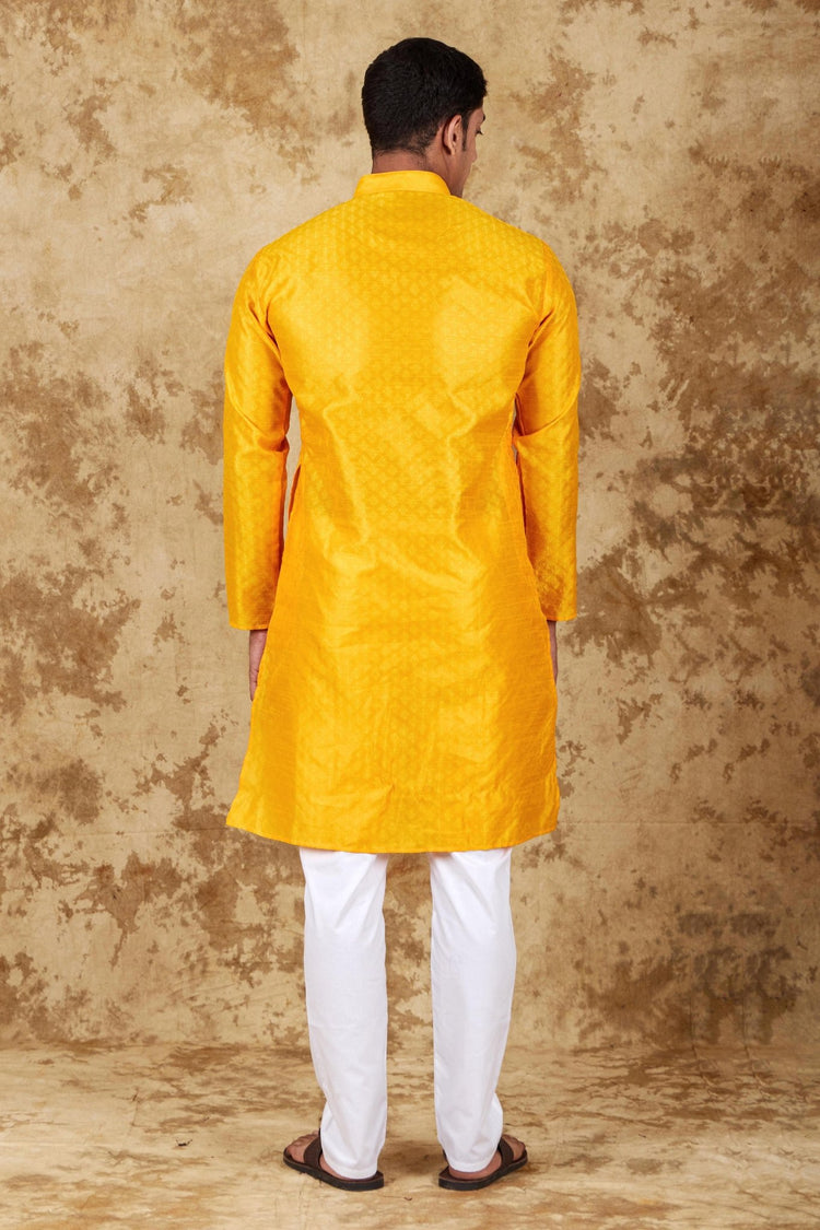 Bluesaanchi Banarsi Silk Yellow Kurta Set - Veshbhoshaa