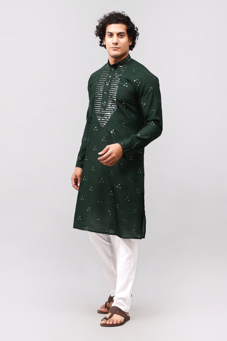 Bluesaanchi Men's Dark Green Kurta Set with Embroidery Motif - Veshbhoshaa