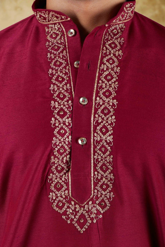 Bluesaanchi Royal Elegance Crimson Handloom Embroidery Kurta Set - Veshbhoshaa